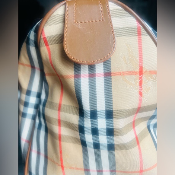 Burberry duffle traveling bag - Picture 5 of 17